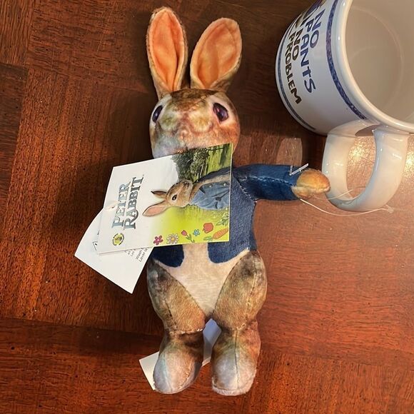 Peter Rabbit Ceramic Mug and Plush Stuffed Animal Toy NEW - Picture 5 of 9